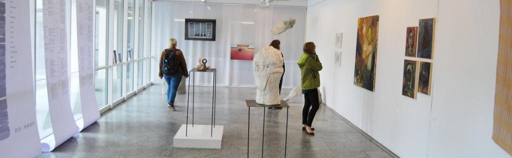 Ausstellungsraum im Foyer Zentralbibliothek