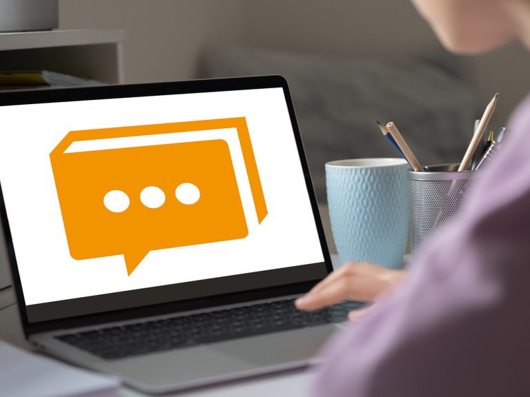Das BibBot-Logo auf einem Laptop-Bildschirm