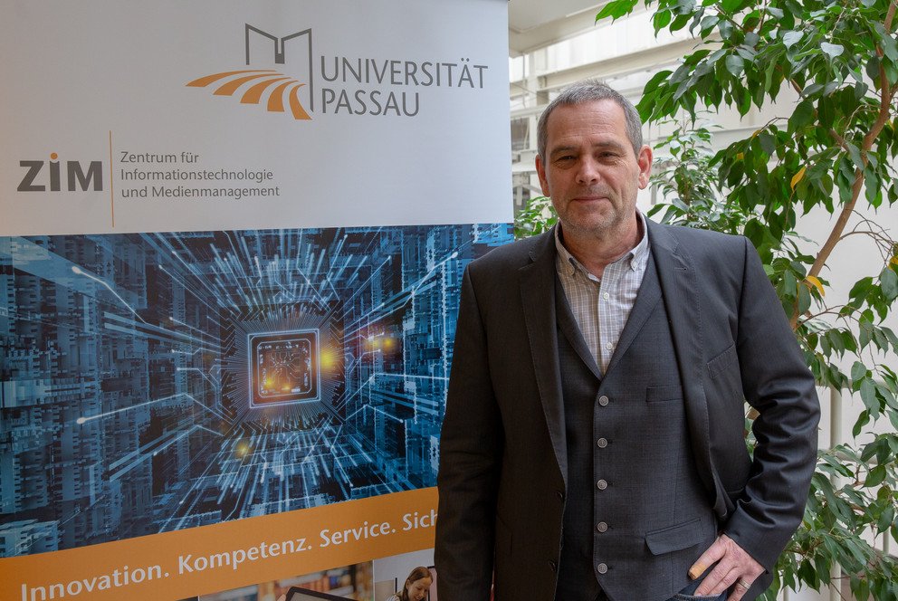 Thomas Simon, Leiter des des Zentrums f&uuml;r Informationstechnologie und Medienmanagement (ZIM)